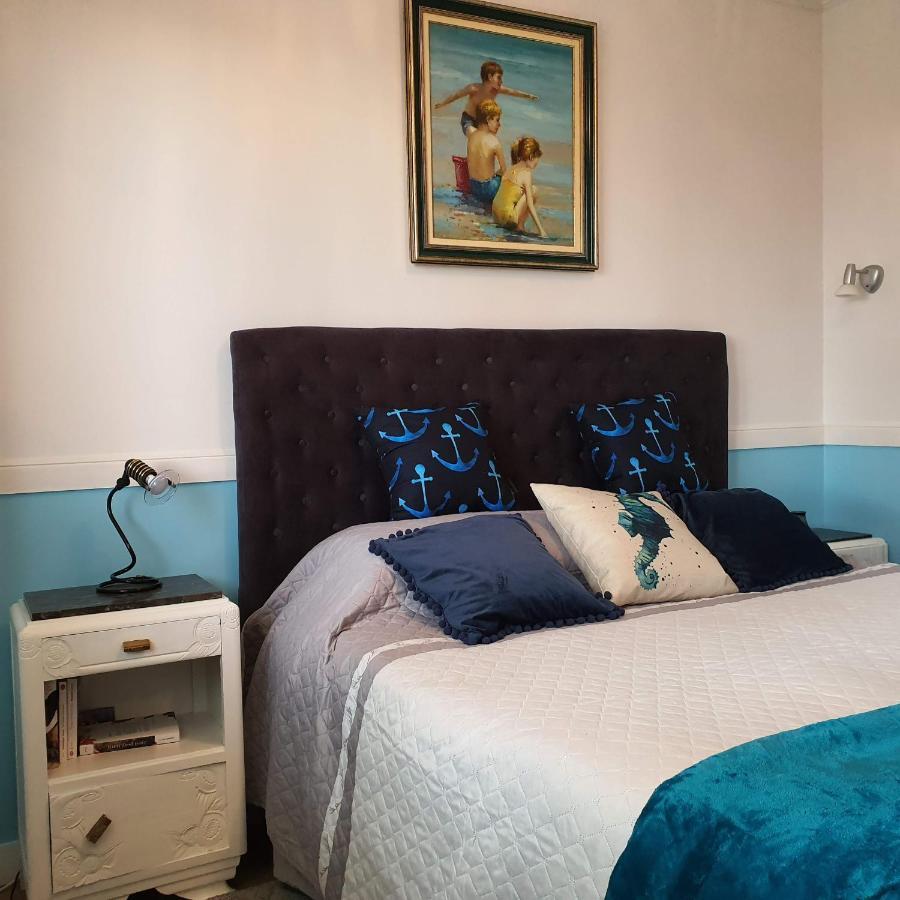 Le Petit Manoir Bed & Breakfast Vaux-sur-Mer Bagian luar foto