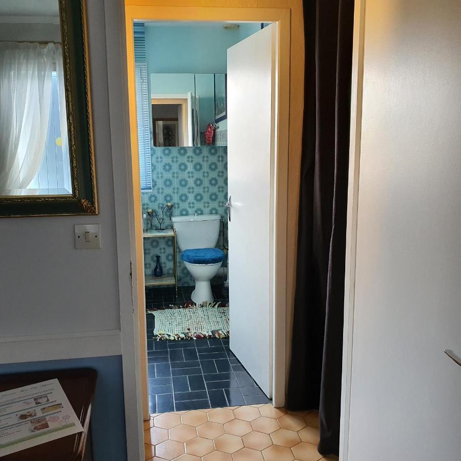 Le Petit Manoir Bed & Breakfast Vaux-sur-Mer Bagian luar foto